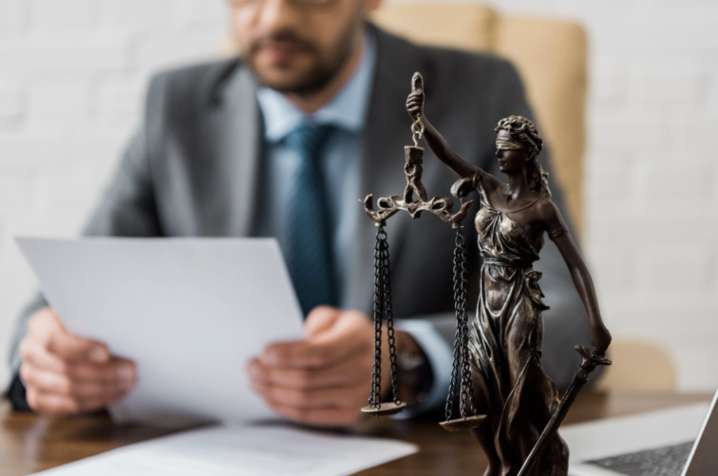 Kiedy warto skorzystać z pomocy kancelarii karnej